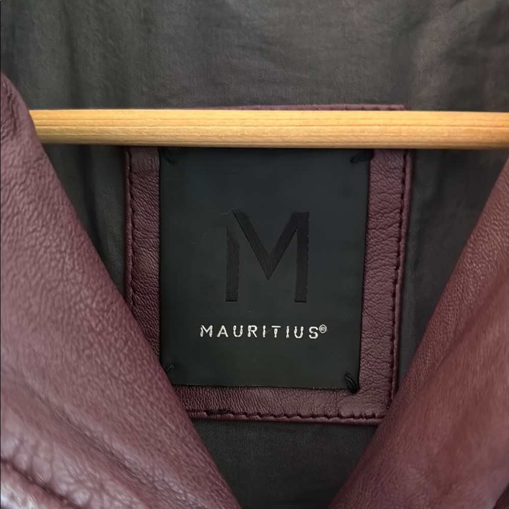 Mauritius Sofia Leather Jacket - Size 4 - image 2